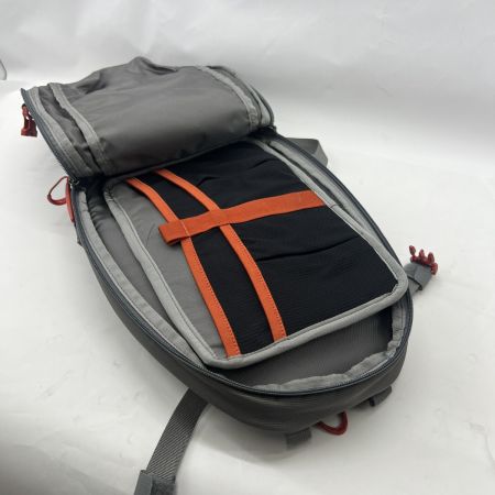  SIMMS FSアンビデクストラス タクティカルスリングパック フィッシングバッグ