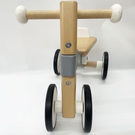  BorneLund ボーネルンド BAJO バヨ 木の四輪バイク BAJ53710W