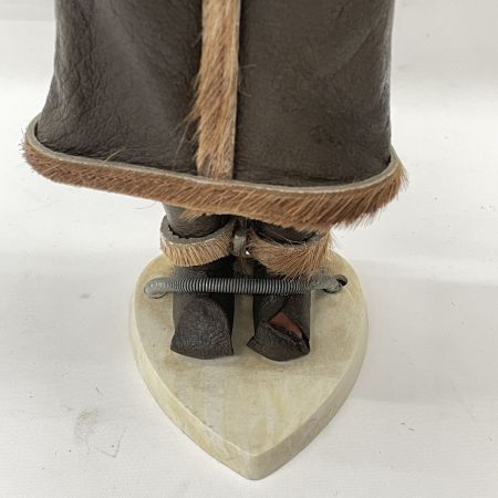   カナダ製 イヌイット民族衣装人形 スリーピングアイ