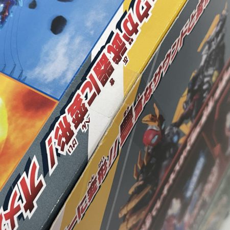  BANDAI バンダイ ウルトラマンオメガ メテオカイジュウシリーズ01＆02 DXレキネス＆トライガロンセット