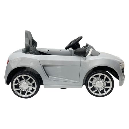  トイザらス avigo アウディ R8 スパイダー ミニ バッテリー式乗用