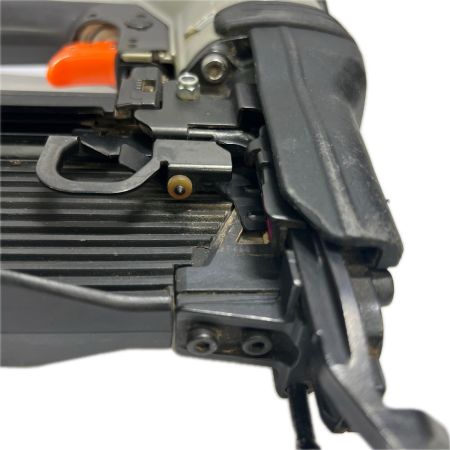  MAX マックス 常圧ステープル用エアネイラ 557B レッド 程度C