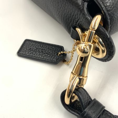 COACH コーチ ワンポイントロゴ フラップ ショルダーバッグ   F77979 ブラック