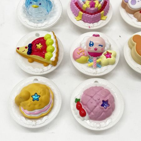  BANDAI バンダイ キラキラ☆プリキュアアラモード まぜまぜ変身!スイーツパクト 変身アニマルスイーツ14個
