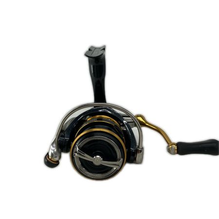 DAIWA ダイワ スピニングリール　シャリ感有　ハンドル部分べた付き有り LEGALIS LT2500S-XH