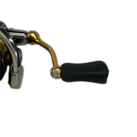 DAIWA ダイワ スピニングリール　シャリ感有　ハンドル部分べた付き有り LEGALIS LT2500S-XH