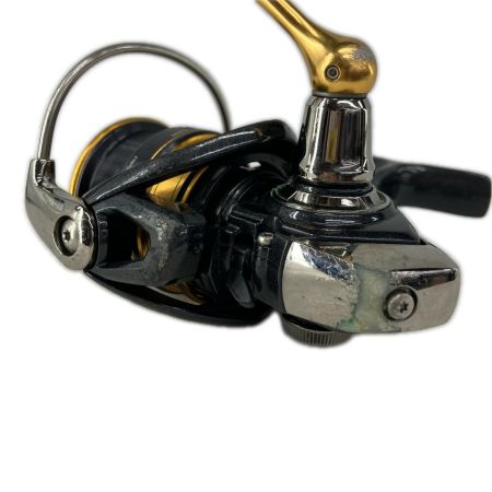 DAIWA ダイワ スピニングリール　シャリ感有　ハンドル部分べた付き有り LEGALIS LT2500S-XH