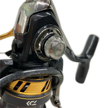 DAIWA ダイワ スピニングリール　シャリ感有　ハンドル部分べた付き有り LEGALIS LT2500S-XH