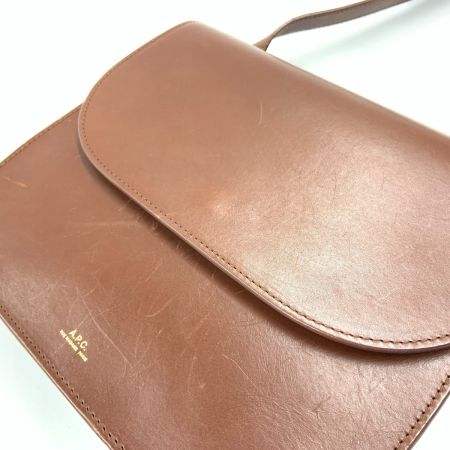  A.P.C アーペーセー ショルダーバッグ ブラウン