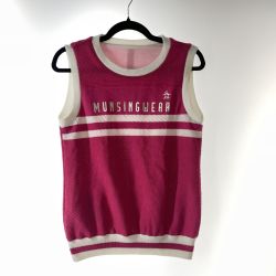 〇〇 MUNSING WEAR マンシングウェア ゴルフウエア レディース リバーシブル ニットナイロンベスト SIZE M MGWPJL80 ピンク Bランク