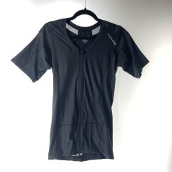 〇〇 ALIGNMED 姿勢矯正・コンプレッションインナー ポスチャーシャツ 2.0 ジッパー メンズ SIZE M ブラック Bランク