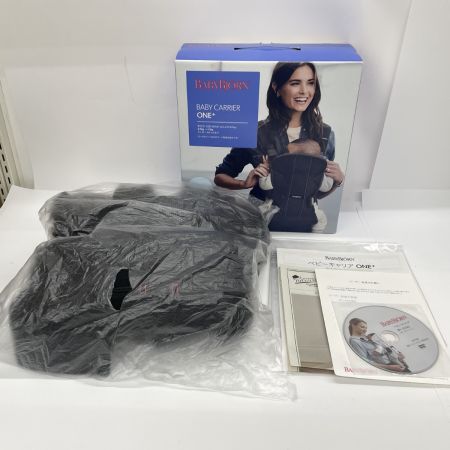  BABY BJORN ベビービョルン 抱っこ紐 BABY CARRIER ONE+ ブラック x レッド 未使用品