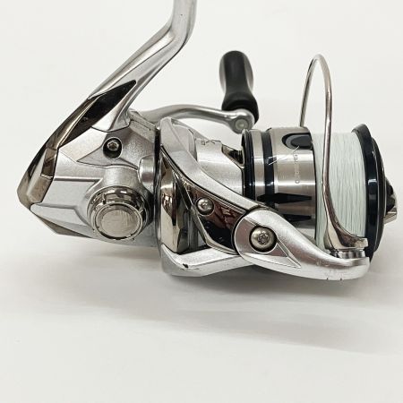  SHIMANO シマノ STRADIC 19 ストラディック C2000S 04013 スピニングリール
