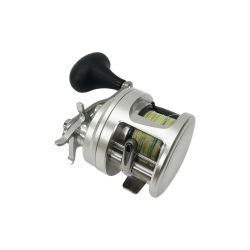 〇〇 SHIMANO シマノ OCEA CALCUTTA 13 オシアカルカッタ 300HG 03058 ベイトリール Bランク