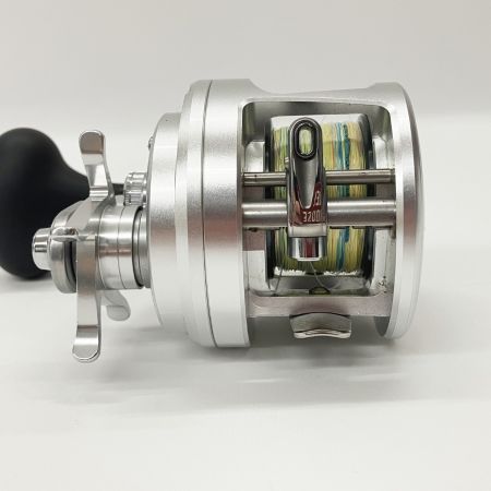  SHIMANO シマノ OCEA CALCUTTA 13 オシアカルカッタ 300HG 03058 ベイトリール