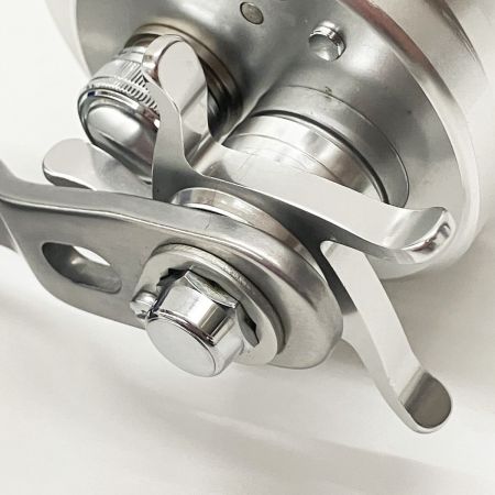 SHIMANO シマノ OCEA CALCUTTA 13 オシアカルカッタ 300HG 03058 ベイトリール