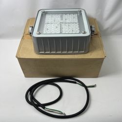 〇〇 TOSHIBA 東芝 LED投光器 動作未確認 JEDS-11902NW-LJ2 Dランク