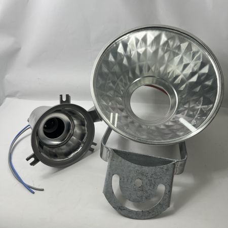  IWASAKI アイ スポラートD (中角タイプ,広角タイプ) 投光器 H373D 動作未確認