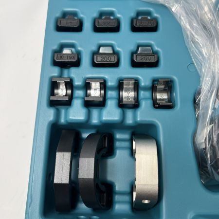  MAKITA マキタ 18V 充電式圧着機 TC300DRG 未使用品 充電器・充電池1個・ケース付 