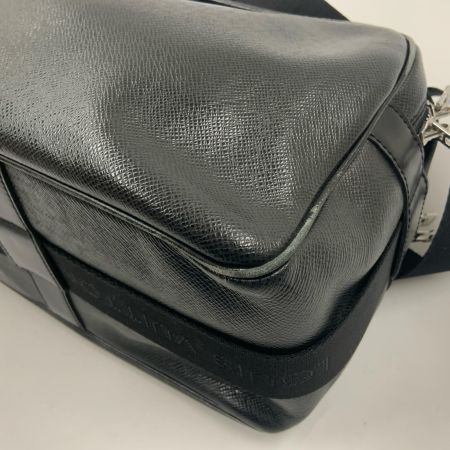  LOUIS VUITTON ルイヴィトン タイガ リポーター ショルダーバッグ 斜め掛けショルダー  M30152 ブラック