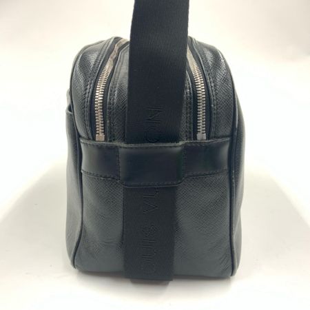  LOUIS VUITTON ルイヴィトン タイガ リポーター ショルダーバッグ 斜め掛けショルダー  M30152 ブラック