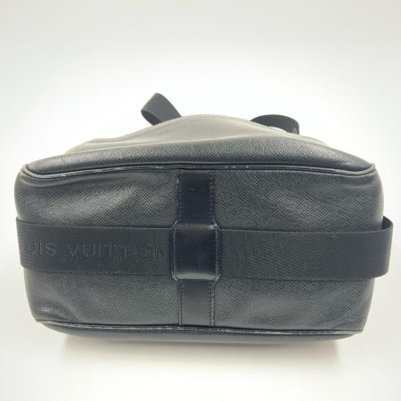  LOUIS VUITTON ルイヴィトン タイガ リポーター ショルダーバッグ 斜め掛けショルダー  M30152 ブラック