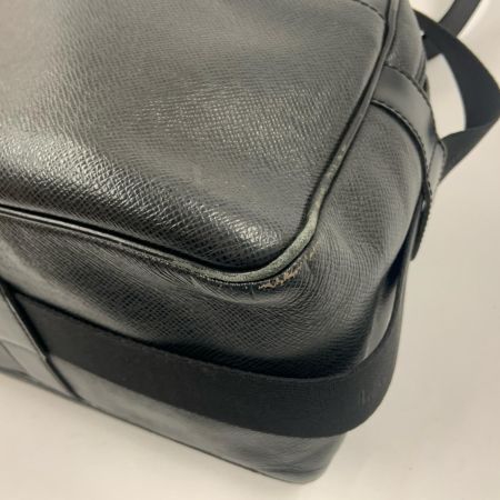  LOUIS VUITTON ルイヴィトン タイガ リポーター ショルダーバッグ 斜め掛けショルダー  M30152 ブラック