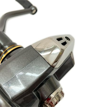  SHIMANO シマノ TWIN POWER キズ・シャリ有 箱付 24ツインパワー 4000XG 046871