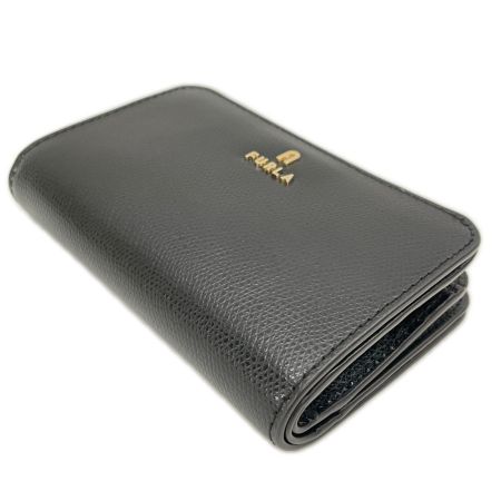  FURLA フルラ レディース 二つ折り財布 カメリア コンパクトウォレット WP00314 NERO(ネロ)