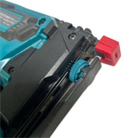  MAKITA マキタ 充電式タッカ 18V (バッテリ・充電器別売) ケース付 ST421D 程度Ｂ