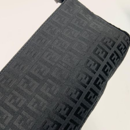  FENDI フェンディ ズッカ ズッキーノ ワンショルダーバッグ アクセサリーポーチ 8BR394 ブラック