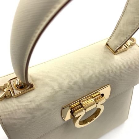  Salvatore Ferragamo サルヴァトーレフェラガモ ガンチーニ ハンドバッグ ハンドバッグ トートバッグ AQ-21 2193 アイボリー 現状渡し 