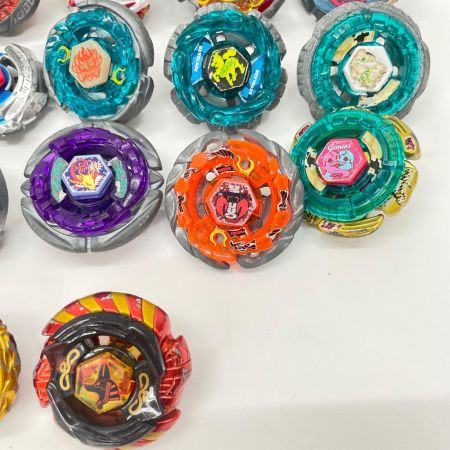  TAKARATOMY タカラトミー メタルファイト ベイブレード マーキュリーアヌビウス ブレイブVer.等 25個&カスタムパーツ・ランチャー・グリップ・ベイポインター