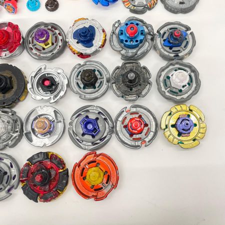  TAKARATOMY タカラトミー メタルファイト ベイブレード マーキュリーアヌビウス ブレイブVer.等 25個&カスタムパーツ・ランチャー・グリップ・ベイポインター