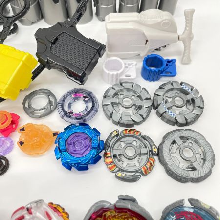  TAKARATOMY タカラトミー メタルファイト ベイブレード マーキュリーアヌビウス ブレイブVer.等 25個&カスタムパーツ・ランチャー・グリップ・ベイポインター