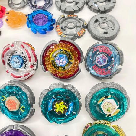  TAKARATOMY タカラトミー メタルファイト ベイブレード マーキュリーアヌビウス ブレイブVer.等 25個&カスタムパーツ・ランチャー・グリップ・ベイポインター