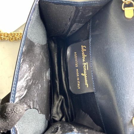  Ferragamo フェラガモ ガンチーニ チェーン ショルダーバッグ AQ214732 ブラック 現状渡し ジャンク品