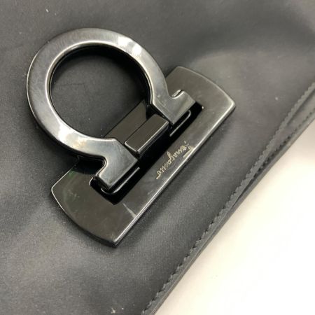  Salvatore Ferragamo サルヴァトーレフェラガモ ナイロン ガンチーニ トートバッグ AU-21 7736 ブラック