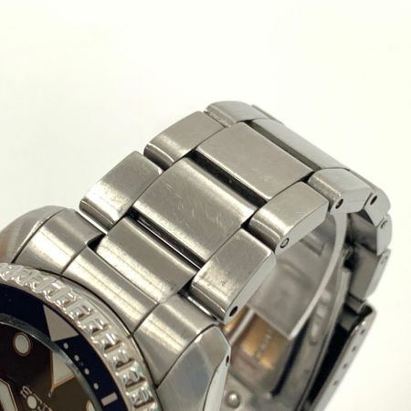  SEIKO セイコー 5スポーツ 裏スケルトン 自動巻き 腕時計 4R36-07GD シルバー x ブルー