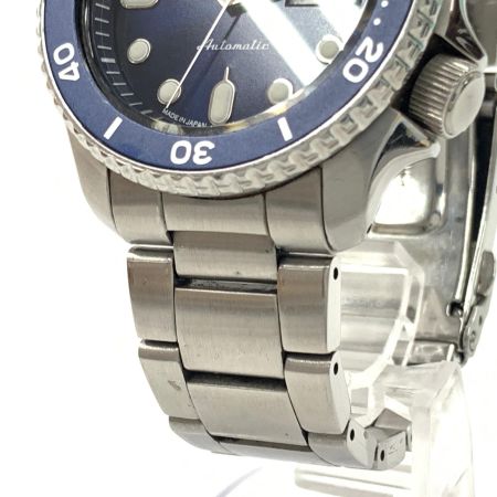  SEIKO セイコー 5スポーツ 裏スケルトン 自動巻き 腕時計 4R36-07GD シルバー x ブルー