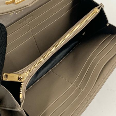 Yves Saint Laurent イブサンローラン カサンドラ マトラッセ ラージ フラップウォレット 長財布 372264 ベージュ