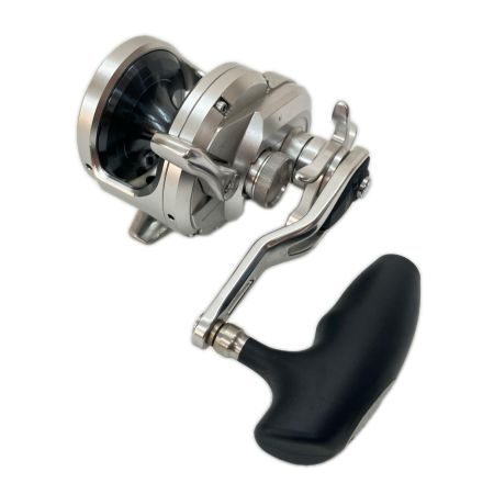  SHIMANO シマノ OCEA JIGGER 17オシアジガー 2000NR-HG 03671 両軸リール