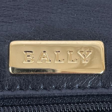 BALLY バリ レディース ショルダーバッグ キルティング チェーンショルダー ブラック