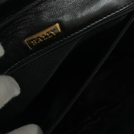 BALLY バリ レディース ショルダーバッグ キルティング チェーンショルダー ブラック