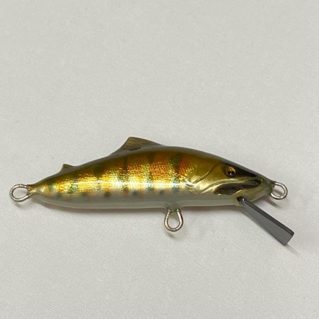 STAY GOLD ステイゴールド 婚姻ヤマメ ブラッグフラッグ BLAKFLAG 45S ルアー ミノー 未使用品