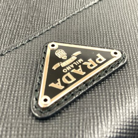 PRADA プラダ サフィアーノ トライアングルロゴ Wホック 二つ折り財布  長財布  1M1133 ブラック