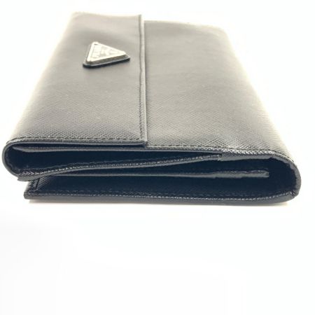 PRADA プラダ サフィアーノ トライアングルロゴ Wホック 二つ折り財布  長財布  1M1133 ブラック
