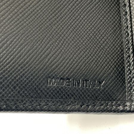 PRADA プラダ サフィアーノ トライアングルロゴ Wホック 二つ折り財布  長財布  1M1133 ブラック