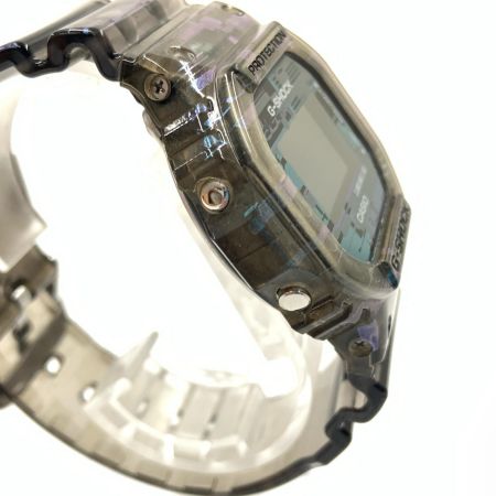 CASIO カシオ Digital Glitch G-SHOCK ジーショック 腕時計 DW-5600NN-1JF グレー