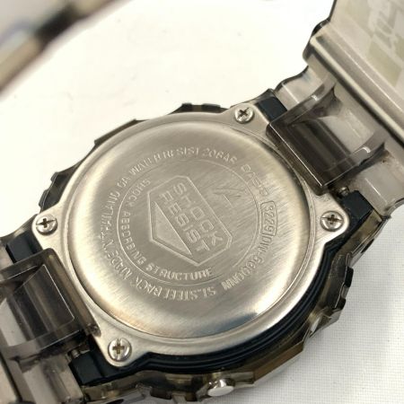 CASIO カシオ Digital Glitch G-SHOCK ジーショック 腕時計 DW-5600NN-1JF グレー